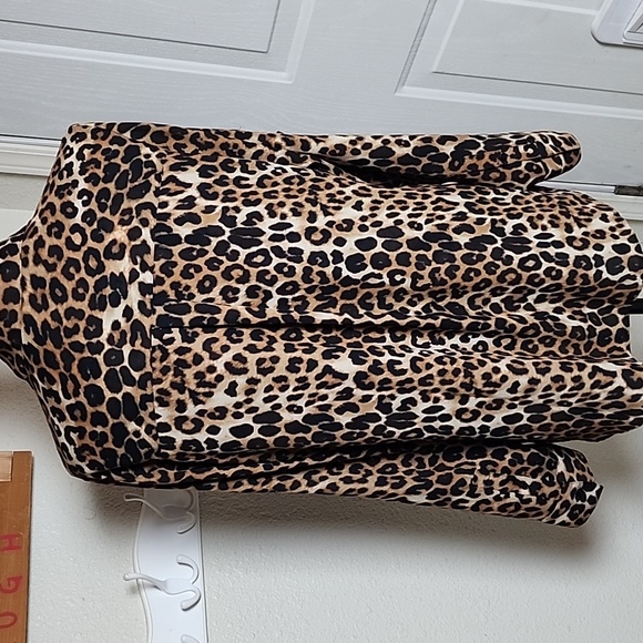 Express Portofino Leopard Print Button-Down Shirt Size Large - Picture 6 of 9